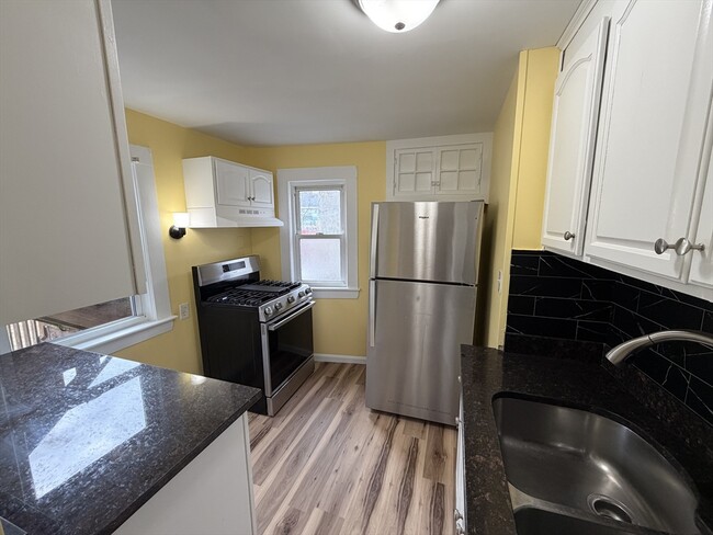 Photo - 79 E Main St Unit 1