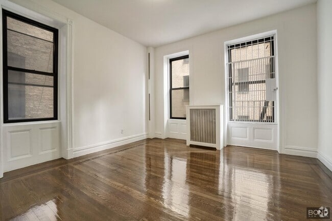 Building Photo - 26 E 91st St Unit 5B Rental