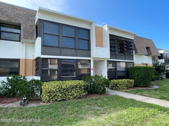 Building Photo - 2700 N Hwy A1A Unit 11-106