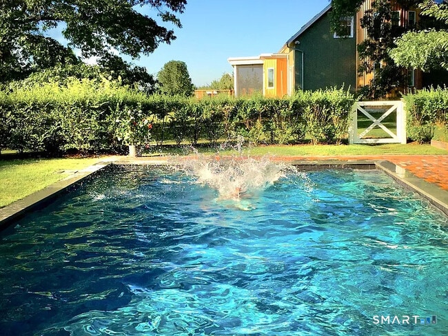 Photo - 187 Old Mt Tom Rd