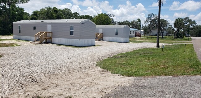 Building Photo - 17020 Meridian Blvd Rental