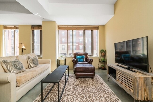 Photo - 1313 Washington St Unit 211