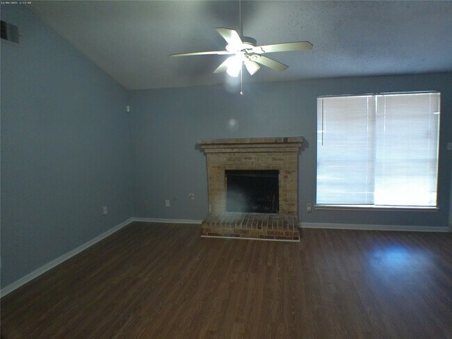 Photo - 15914 Willbriar Ln