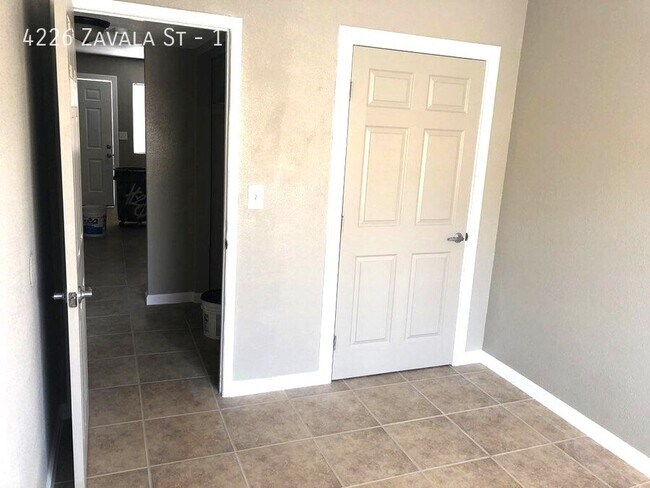 Photo - 4226 Zavala St Unidad 1