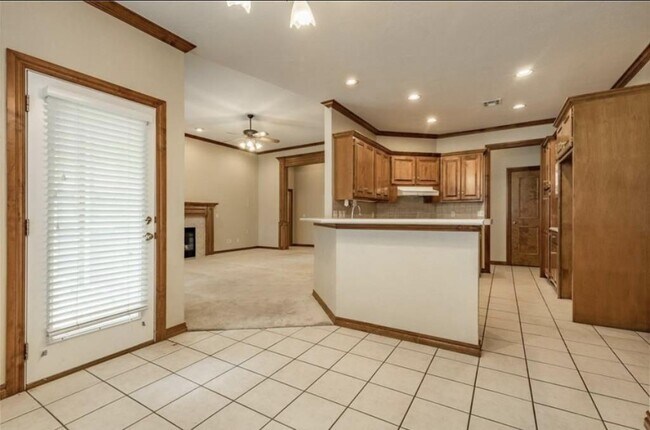 Photo - 2828 Canton Ln