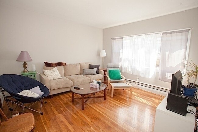 Photo - 18 Murdock St Unit 1