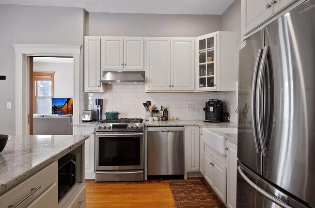 Photo - 415 6th St SE Unit 1