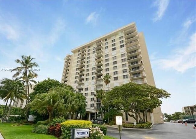 Building Photo - 1900 S Ocean Blvd Unit 14P