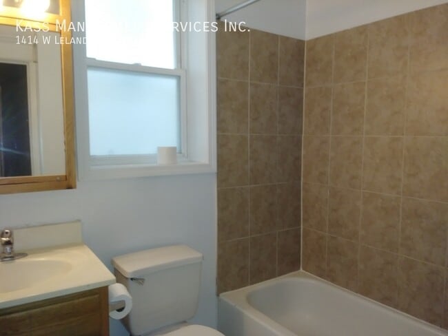 Photo - 1414 W Leland Ave Unit 1414-3