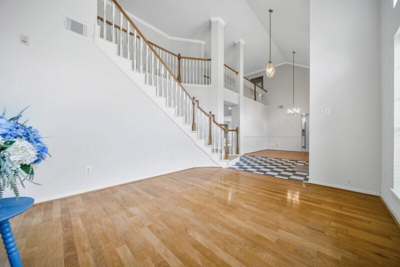 Photo - 6414 Oakburl Ct