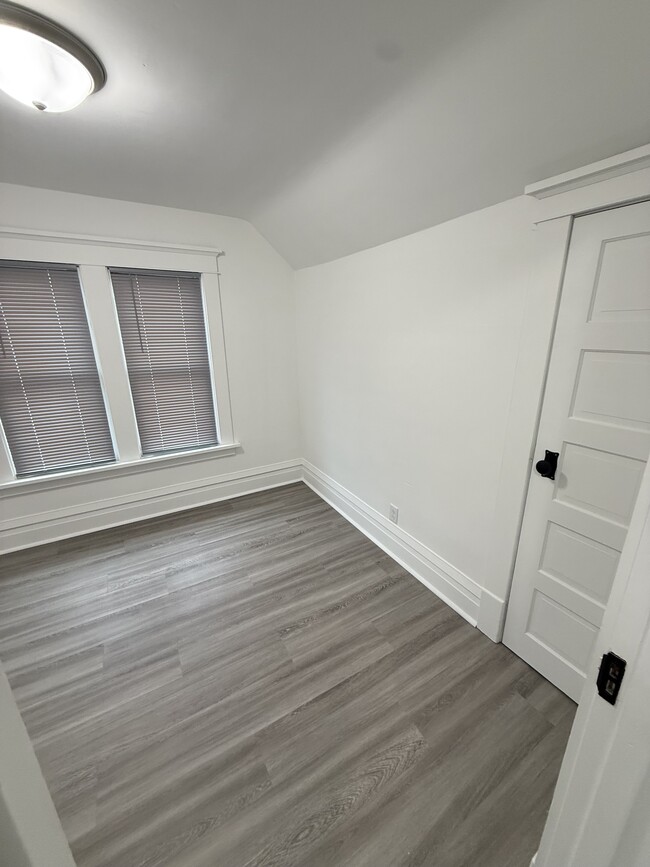 Photo - 705 SW 2nd Ave