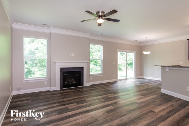 Photo - 3611 Alamito Ln