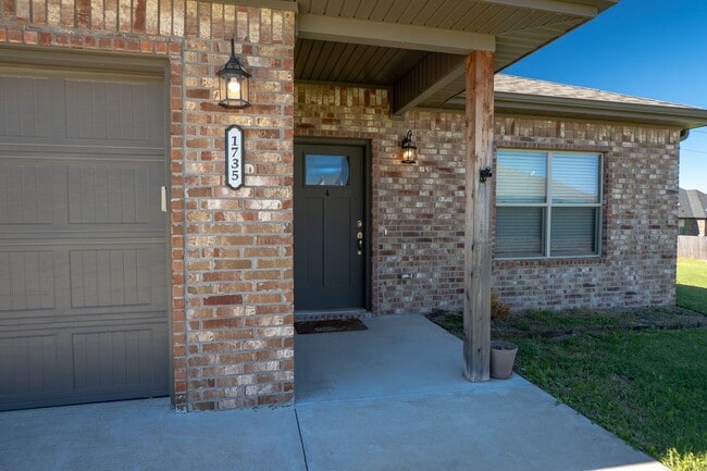 Photo - Spacious 3 bed 2 bath in Pea Ridge