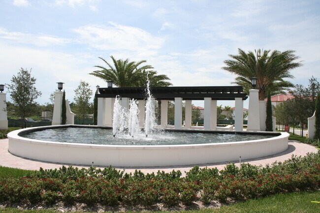Photo - 17087 SW 93rd St Unidad Studio