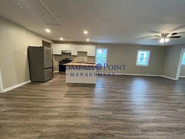 Photo - Newly Renovated Just For You!