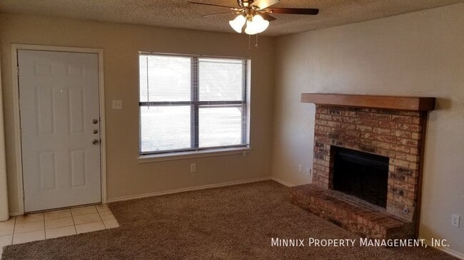 Photo - 9612 Elmwood Ave