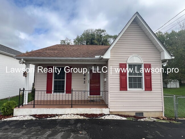 Building Photo - One Level Living in Vinton!