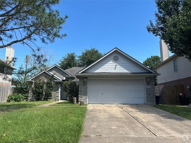 Building Photo - 21018 Royal Villa Dr Rental