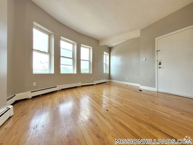 Building Photo - 338 Warren St Rental