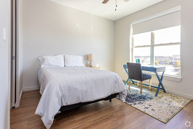 2BR, 2BA - 1,056SF - Villages of Americana