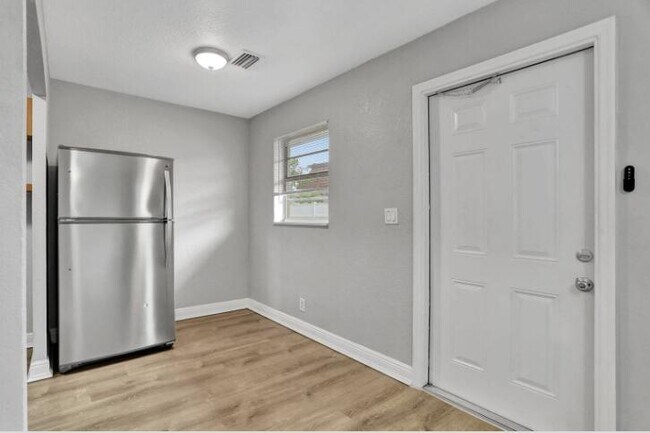 Photo - 240 SE 9th Ave