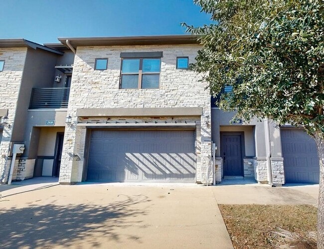 Photo - 2941 Papa Bear Dr