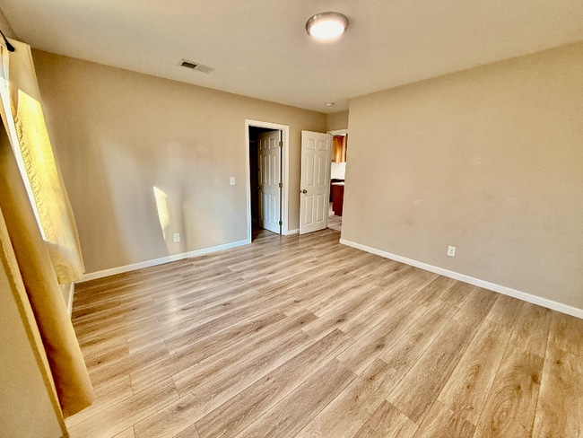 Photo - 723 S Macduff St