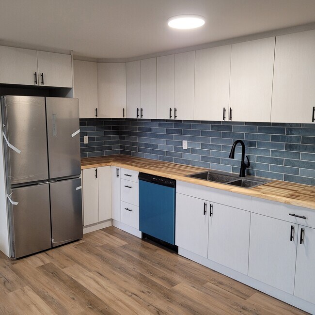 Photo - 846 Sixth St Unit Basement