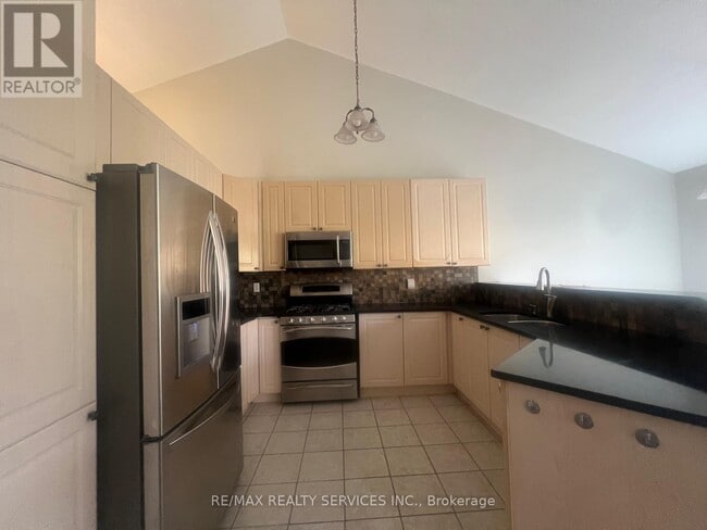 Photo - 7 Ladywood Ct