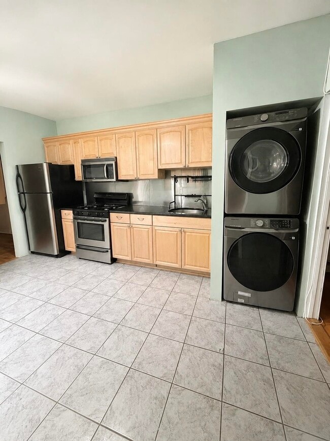 Photo - 353 5th St