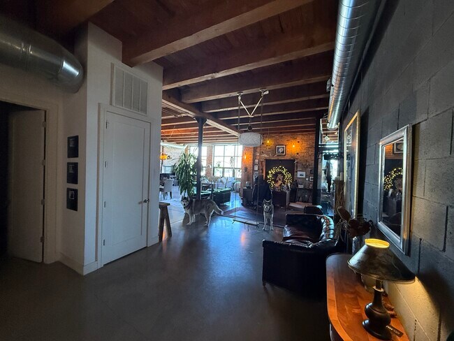 Photo - 2614 W North Ave Unit 3N