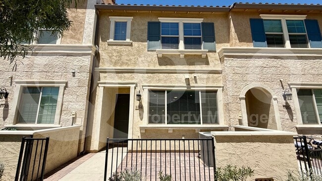 Photo - 2669 S Peppertree Dr Unit 104