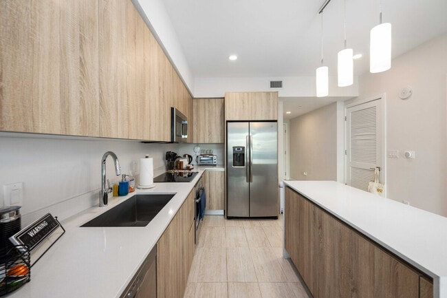 Building Photo - 3801 Biscayne Blvd Rental