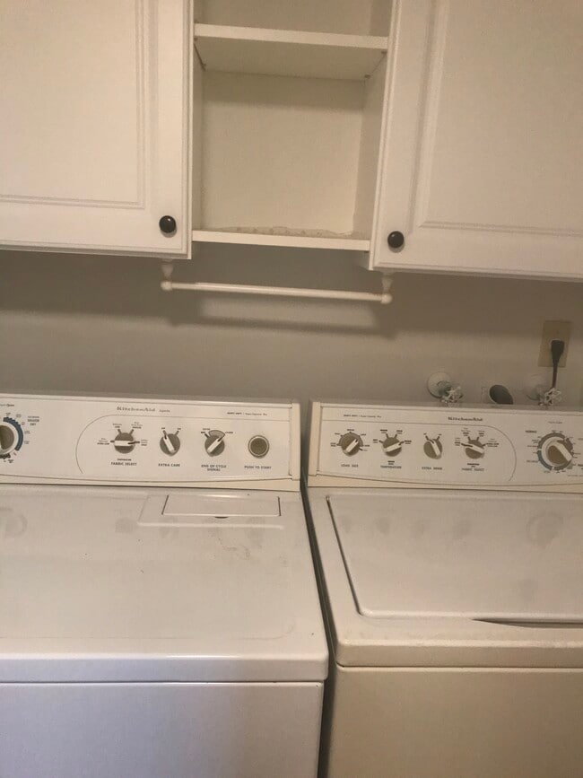 washer & dryer inside unit - 225 Deer Creek Blvd Unit 905