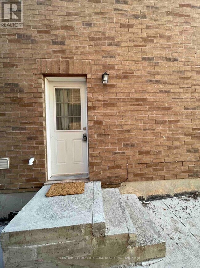 Photo - 77 Frenchpark Cir