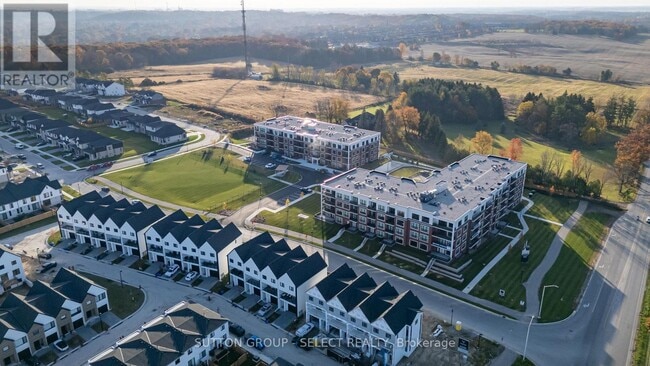 Photo - 1975 Fountain Grass Dr Unité 307