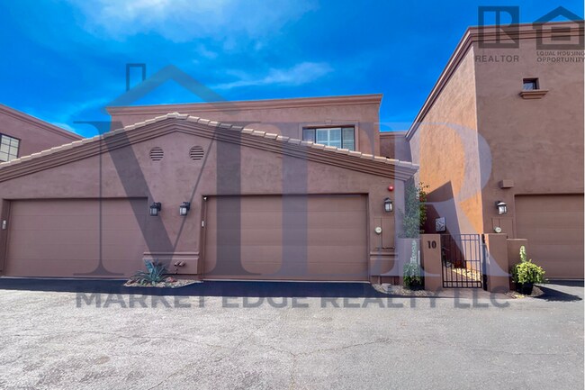 Photo - 3Bed/2.5Bath Townhouse w/2 Car Garage in Carefree! $399 MOVE-IN SPECIAL! Move-In Ready on 4/9/2026!
