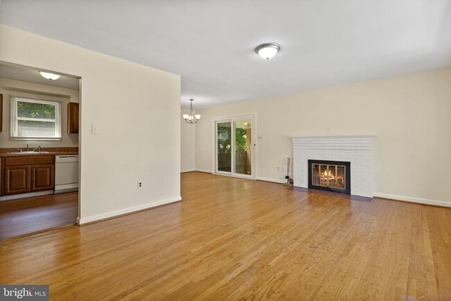 Photo - 5508 Spruce Dr House