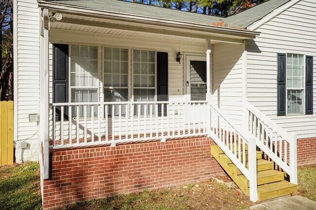 Photo - Gorgeous 3 Bedroom Home in Raleigh