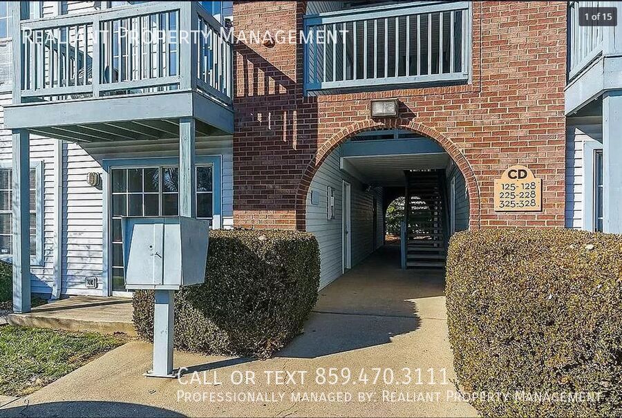 Photo - 251 Simpson Ave-117