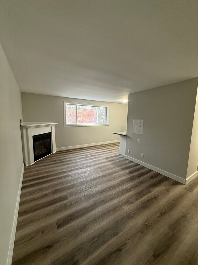 Photo - 100 Veronica Avenue