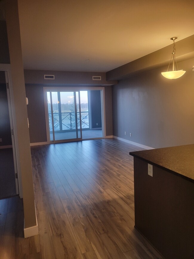 Photo - 3411 Pembina Hwy Unit 203