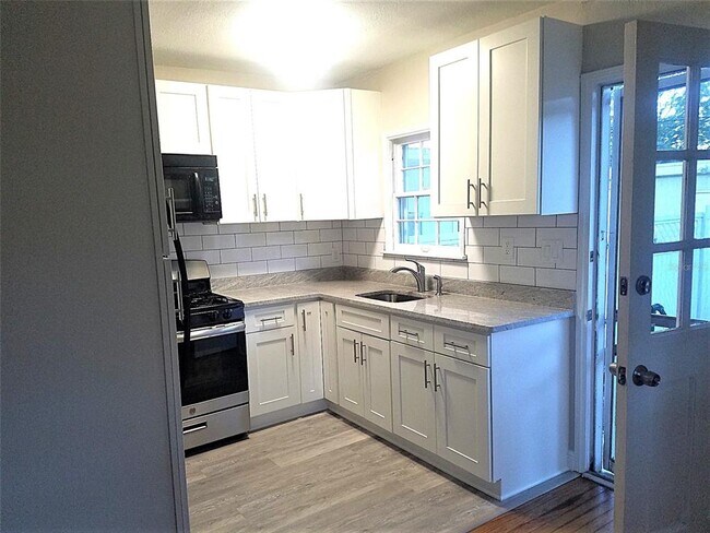 Photo - 2259 2nd Ave N