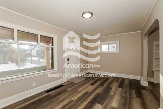 13601 Edgewood Ave