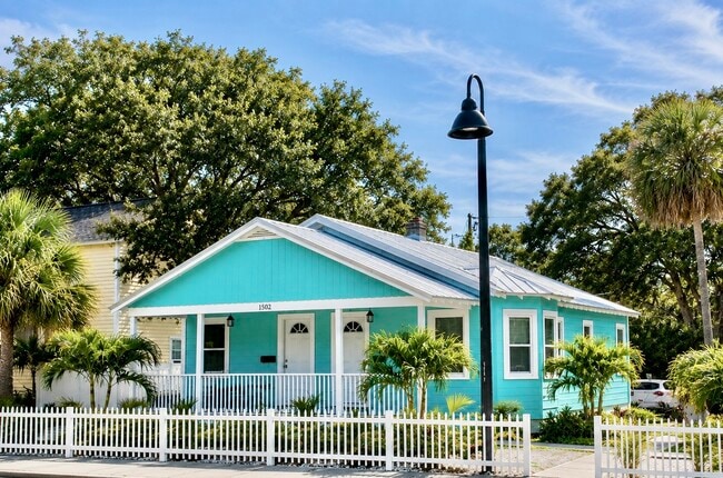 1502 N Fort Harrison Ave Unit B