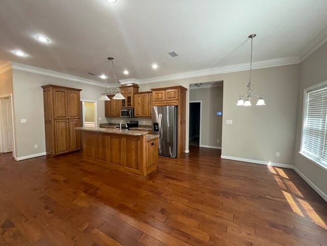 Photo - 3911 Galloway St