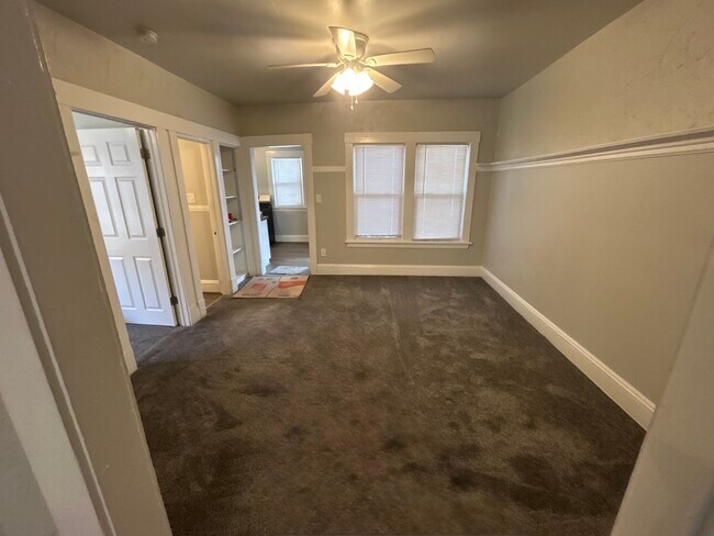 Photo - 647 Eddy Rd Unidad 3