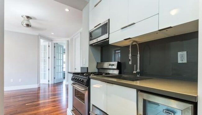 Photo - LEXINGTON AVE. Unidad 12