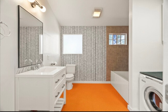 Photo - 2044 Wilson Ln