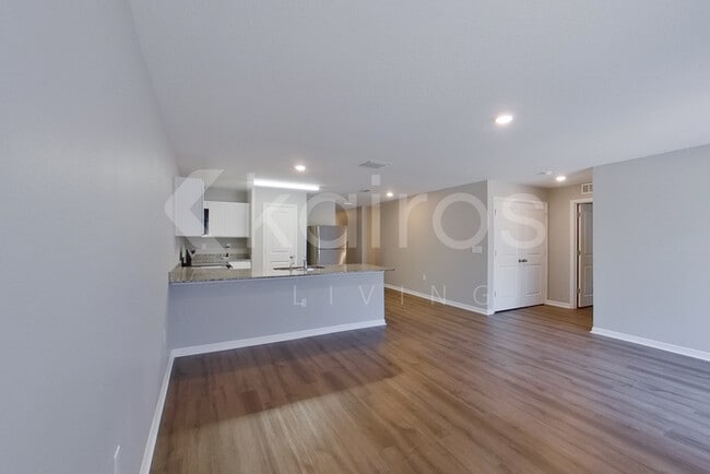 9810 N Santee Terrace